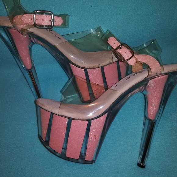 Teasers costume. Dancewear, model use heels - Picture 1 of 3